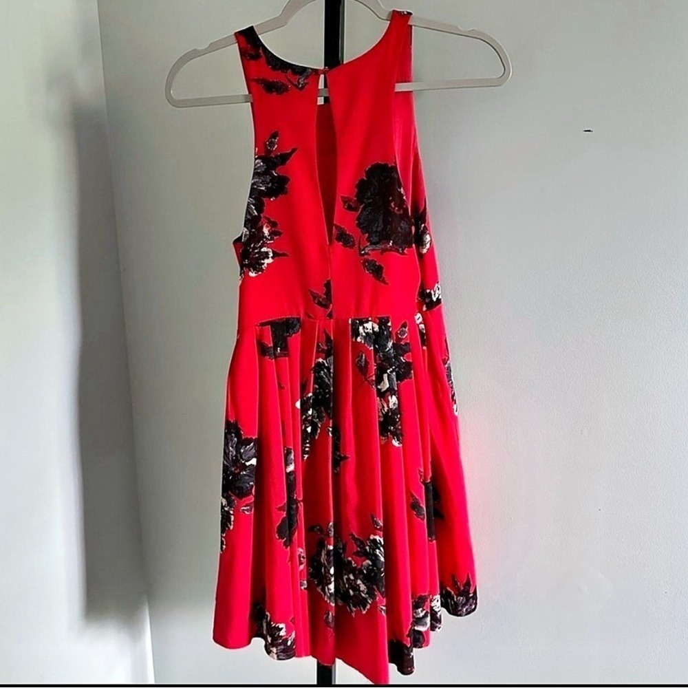 Free People Flutterby Floral Mini Dress Cherry
Red Size 2 - Picture 3 of 12